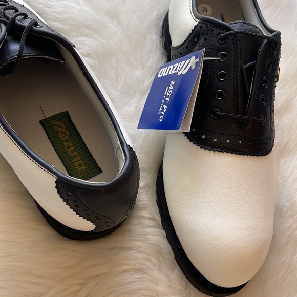 CLOSEOUT SALE!!! Mizuno Men’s MST Pro 9524 Saddle Shoe Golf Shoe - Black & White - Picture 5 of 5